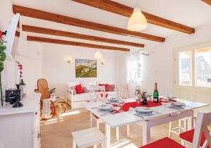 Lovely home in Grizane