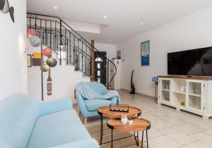 Luxurious Home In Kornic