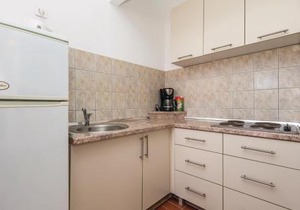 Nice Apartment In Dinjiska With Wifi