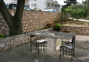 One bedroom apartment with balcony and sea view Novi Vinodolski (A-5514-b)