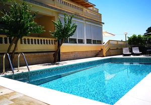 One bedroom apartment with a swimming pool Banjol, Rab (A-11382-c)