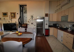 Peaceful Haven - 3BR/1BA Apt, Sleeps 5, Parking 1 in Banjole