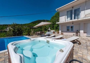 Pet Friendly Home In Bregi With House Sea View in Breza