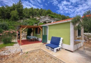 Secluded fisherman's cottage Cove Skozanje, Hvar - 18887 in Gdinj