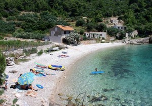 Secluded fisherman's cottage Cove Skozanje, Hvar - 19749 in Gdinj