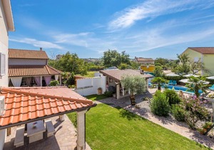 Stunning apartment in Malinska with 1 Bedrooms, WiFi and Outdoor swimming pool in Malinska