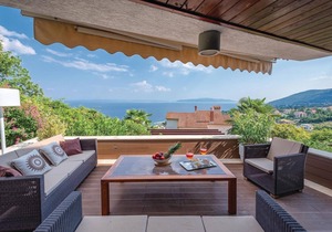 This beautiful holiday home is located in Iii near Opatija.
