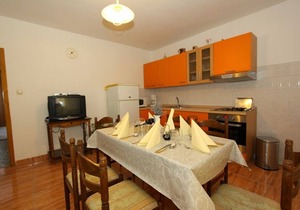 Three bedroom apartment with terrace and sea view Kampor, Rab (A-17873-a) in Rab