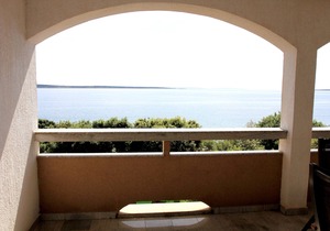 Two bedroom apartment near beach Mandre (Pag) (A-8655-d)