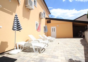 Two bedroom apartment with air-conditioning Šilo, Krk (A-18682-c)