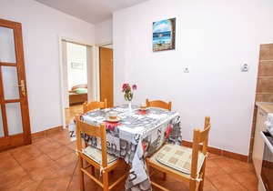 Two bedroom apartment with balcony and sea view Tisno, Murter (A-5130-a)