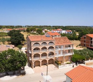 Adelheid Biograd 