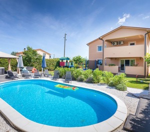 Holiday Marcana Persons Bedrooms 