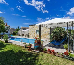 Holiday Marcana Persons Bedrooms 