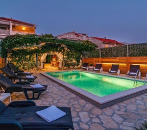 Accommodation 