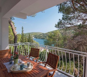 Accommodation Raslina 