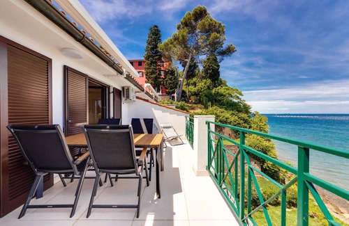 Strunjan Apartment | Apartment Solinar - sleeps 3 guests in 1 bedroom
