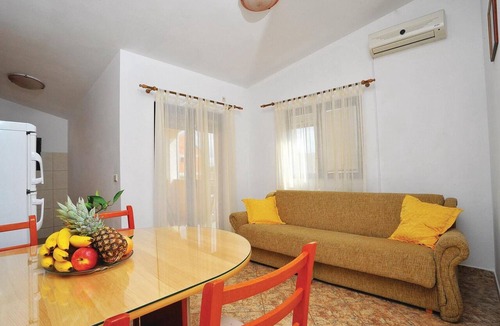 Okrug Donji Apartment | 1 bedroom awesome apartment in Okrug Donji