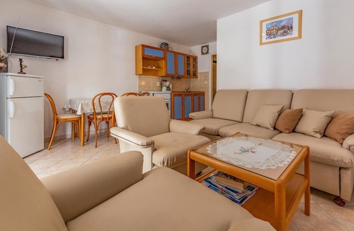 Kavran Apartment | 1 bedroom awesome apartment in Krnica