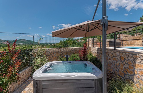 Bilice Apartment | 1 bedroom beautiful apartment in Sibenik