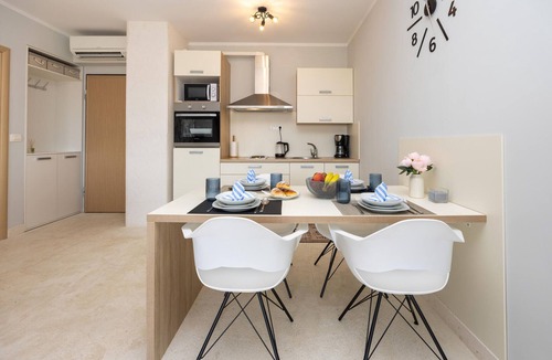 Seget Donji Apartment | 1 bedroom cozy apartment in Seget Donji