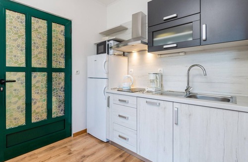 Rab Apartment | 1 bedroom cozy apartment in Barbat