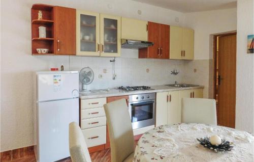 Barbariga Apartment | 1 Bedroom Lovely Apartment In Betiga