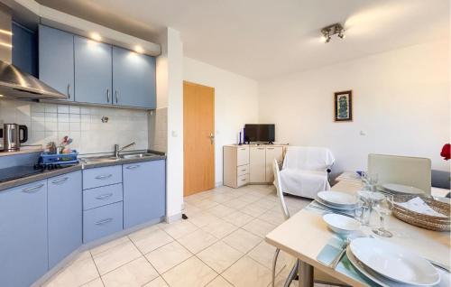 Pinezici Apartment | 1 Bedroom Lovely Apartment In Pinezici