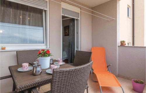 Liznjan Apartment | 1 Bedroom Nice Apartment In Liznjan