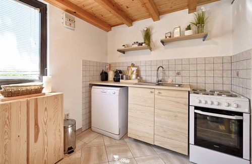 Duga Resa House | 1 bedroom nice home in Belavici