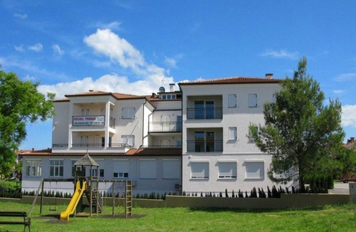 Porec Apartment | 2-4 persons, modern furnishings, air-conditioned, washing machine