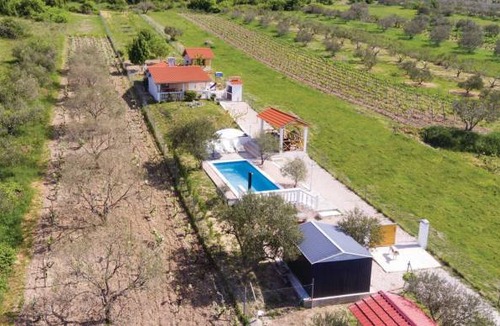 Danilo Biranj House | 2 bedroom accommodation in Danilo