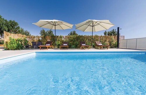 Debeljak House | 2 bedroom accommodation in Debeljak