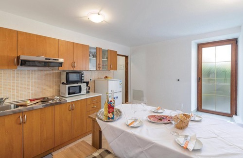 Visnjan House | 2 bedroom amazing home in Visnjan