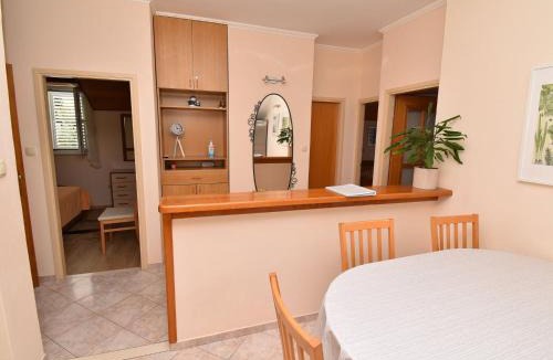 Srebreno Apartment | 2 bedroom apartment with garden