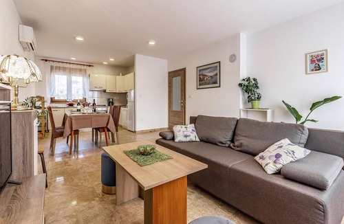 Gregovica Apartment | 2 bedroom awesome apartment in Pula