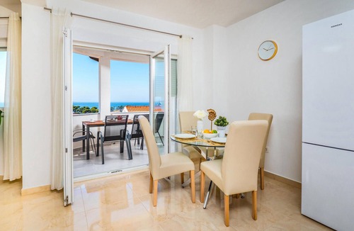 Banjol Apartment | 2 bedroom beach front apartment in Banjol