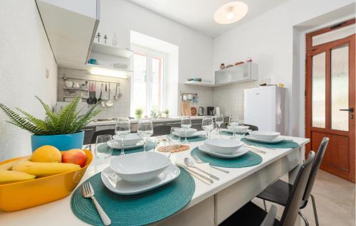 Mali Iz Apartment | 2 Bedroom Beach Front Apartment In Mali Iz