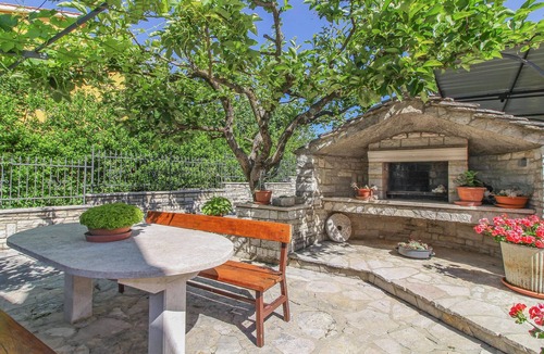 Gracisce Apartment | 2 bedroom beautiful apartment in Gracisce