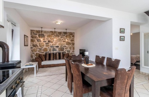 Mundanije House | 2 bedroom beautiful home in Banjol