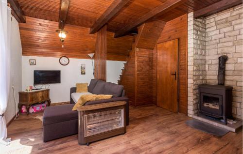 Platak House | 2 Bedroom Beautiful Home In Cavle