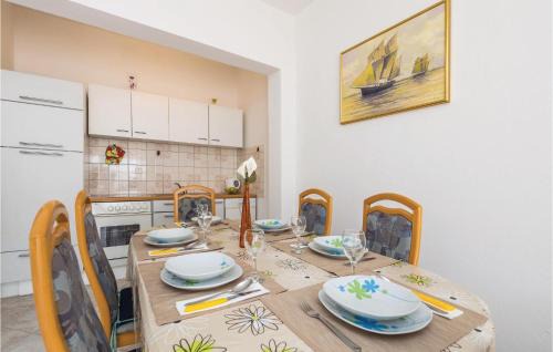 Lukovo Sugarje Apartment | 2 Bedroom Cozy Apartment In Lukovo Sugarje