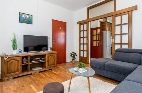 Drnis Apartment | 2 bedroom cozy apartment in Karalic