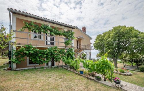 Koromacno Apartment | 2 Bedroom Gorgeous Apartment In Koromacno