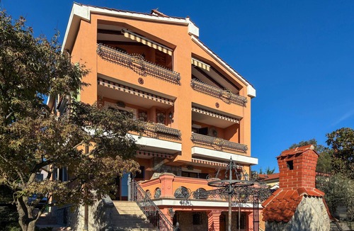Ika Apartment | 2 bedroom gorgeous apartment in Opric