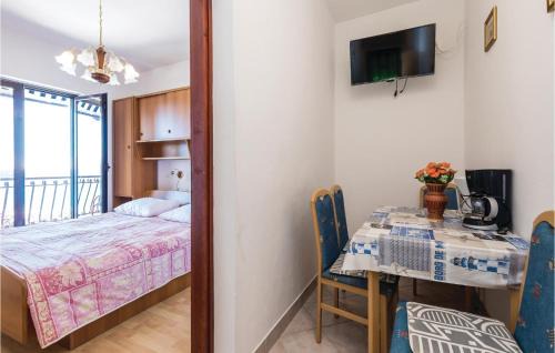 Cesarica Apartment | 2 Bedroom Gorgeous Apartment In Ribarica