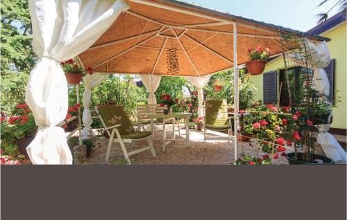 Sisan Apartment | 2 Bedroom Gorgeous Apartment In Pula