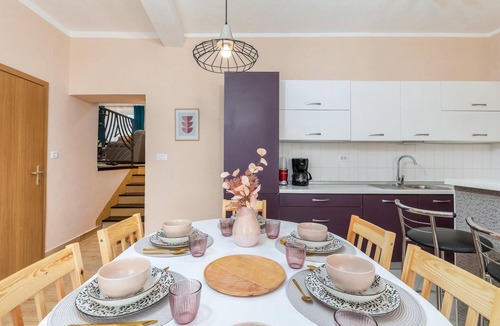 Marcana House | 2 bedroom gorgeous home in Marcana