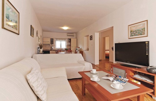 Sukosan House | 2 bedroom gorgeous home in Sukosan