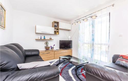 Klanfari Apartment | 2 Bedroom Lovely Apartment In Dramalj
